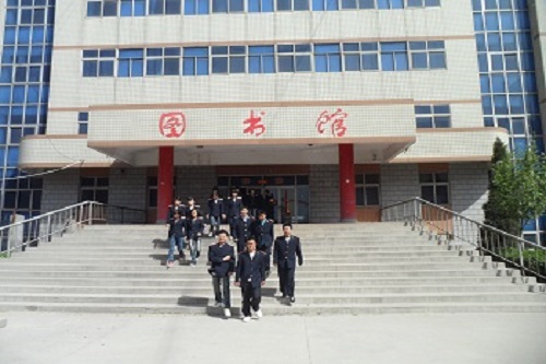 初中起點(diǎn)學(xué)習(xí)電子商務(wù)專業(yè)課程難不難？