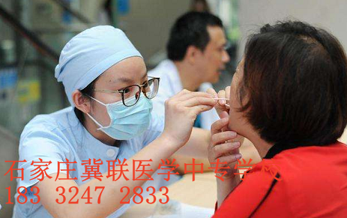 石家莊哪個(gè)中專學(xué)校開(kāi)設(shè)口腔專業(yè)？
